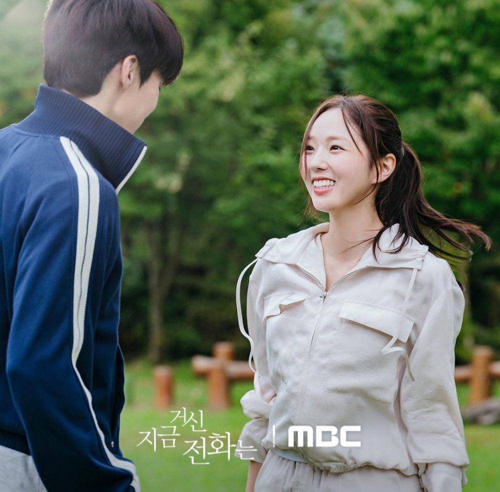 Yoo Yeon Seok dan Chae Soo Bin di When The Phone Rings (x.com/mbcdrama_pre)