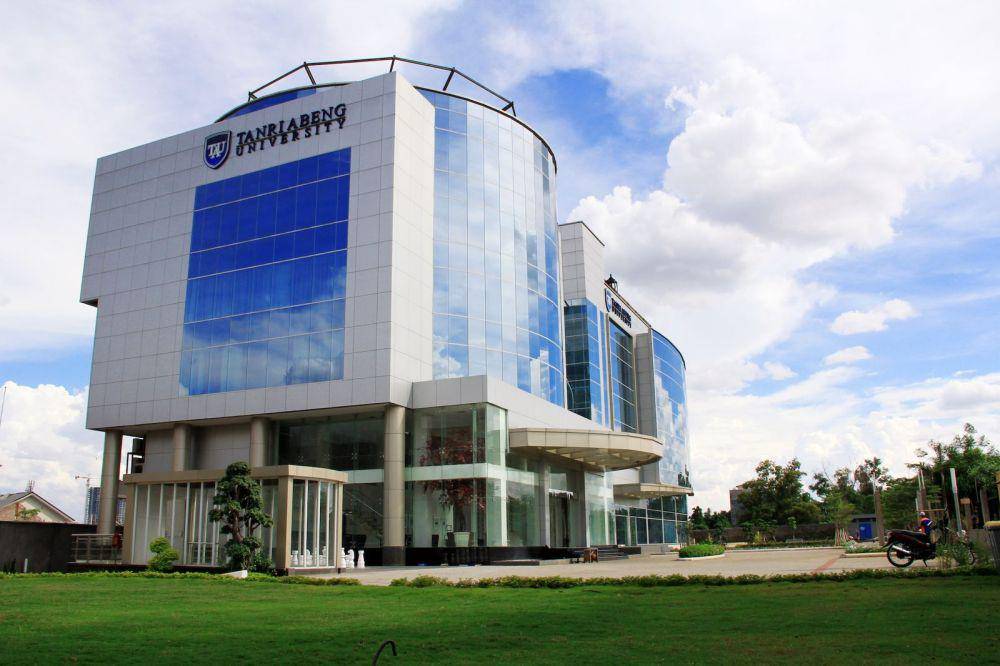 Tanri Abeng University (tau.ac.id)