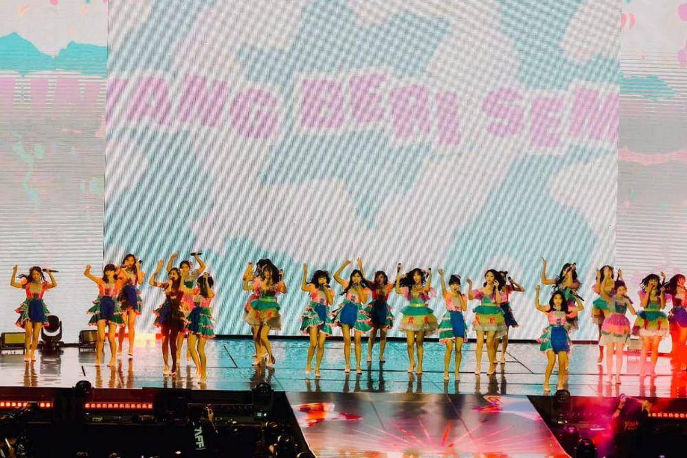 Member JKT48 (instagram.com/ william.utomo)