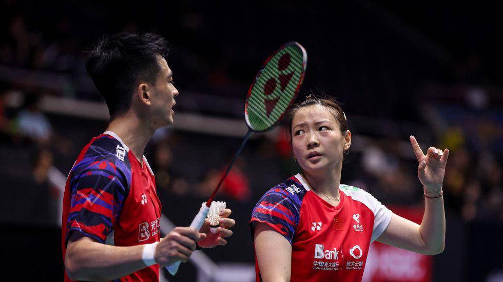 Ganda campuran China, Zheng Siwei/Huang Yaqiong (https://bwfbadminton.com)