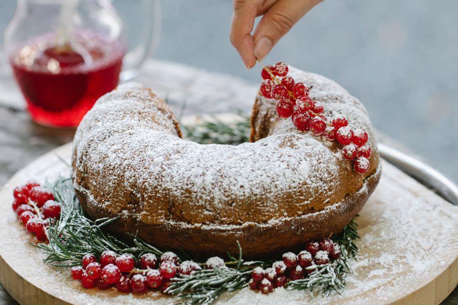 [QUIZ] Pilih Kue Bolu Favoritmu, Kami Tahu ke Mana Kamu Harus Liburan Natal!