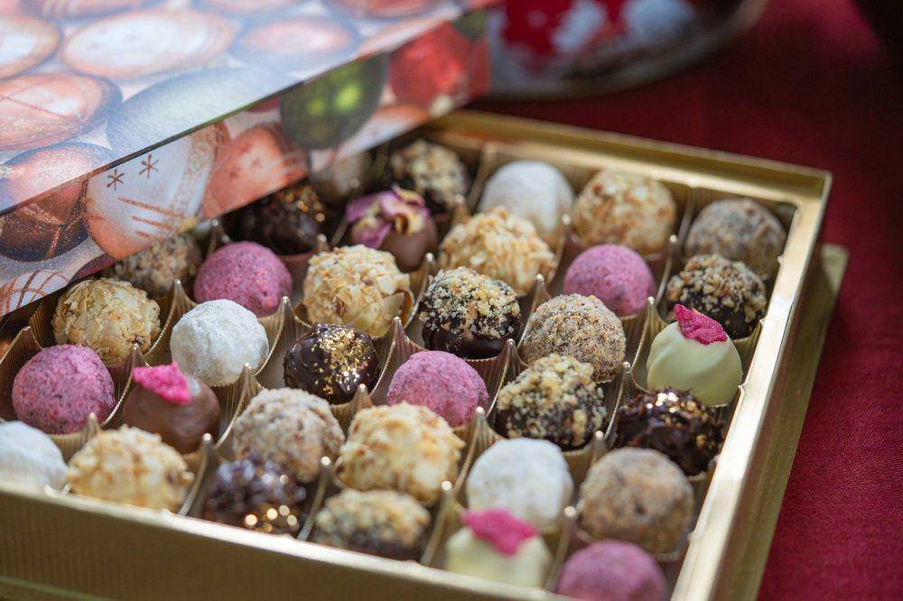 ilustrasi cokelat truffle (pixabay.com/ChiemSeherin)