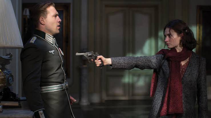The Exception (dok. A24/The Exception)