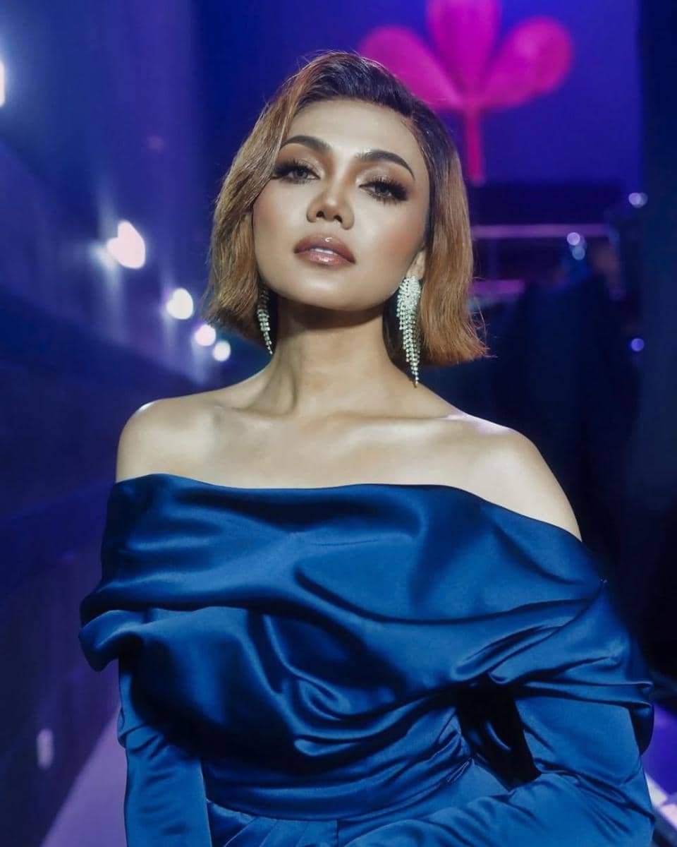 Ide gaya rambut ala Rina Nose