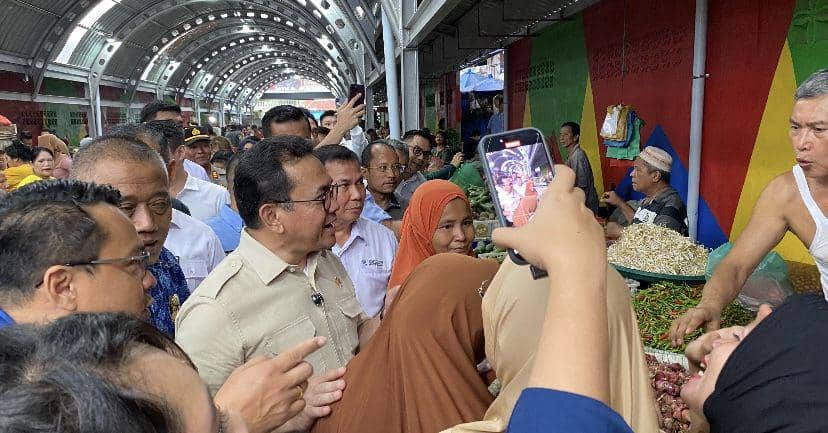 Mendag Budi Pastikan Pasokan Bahan Pokok Cukup di Medan untuk Nataru