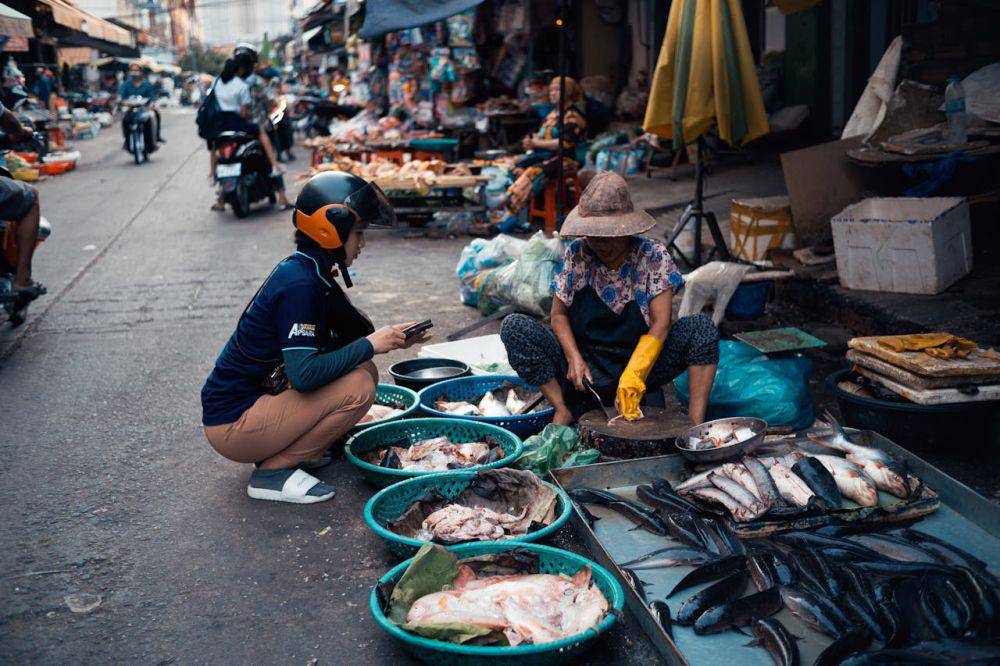 ilustrasi pedagang ikan (pexels.com/kong reach)