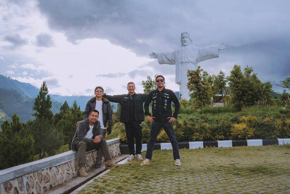 tempat ikonik yang didatangi The Dudas-1 sepanjang 2024 (instagram.com/gadiiing)