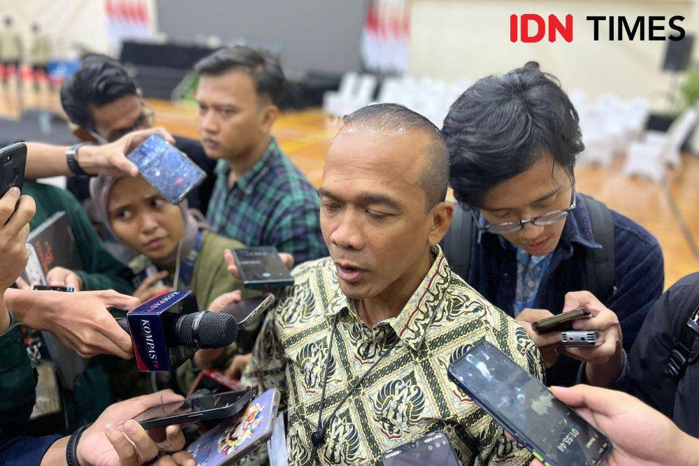 Deputi Penindakan dan Eksekusi KPK, Rudi Setiawan di Gedung Juang KPK, Jakarta Selatan, Selasa (17/12/2024). (IDN Times/Aryodamar)