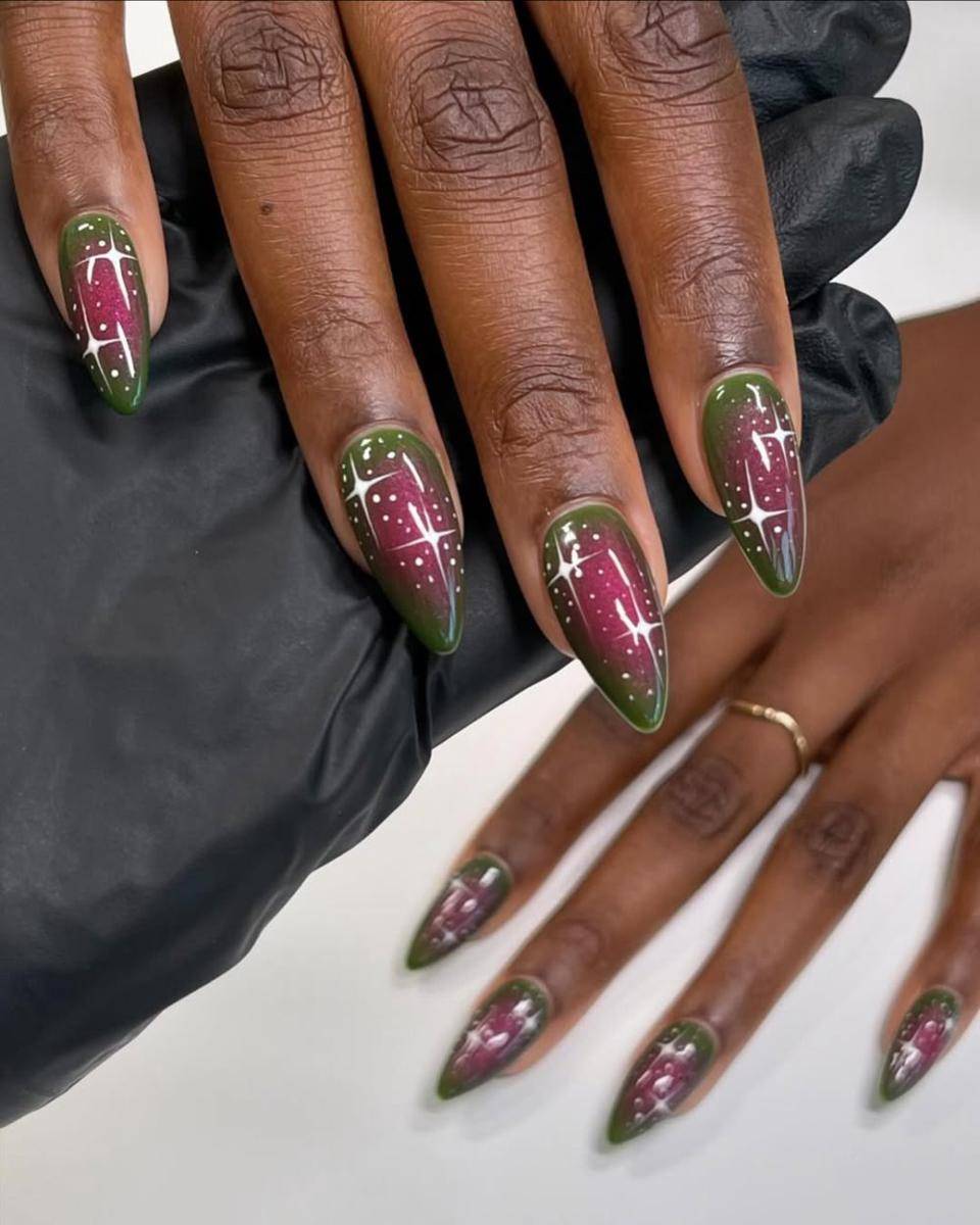 ilustrasi nail art tema 'Wicked' (instagram.com/opi_professionals)