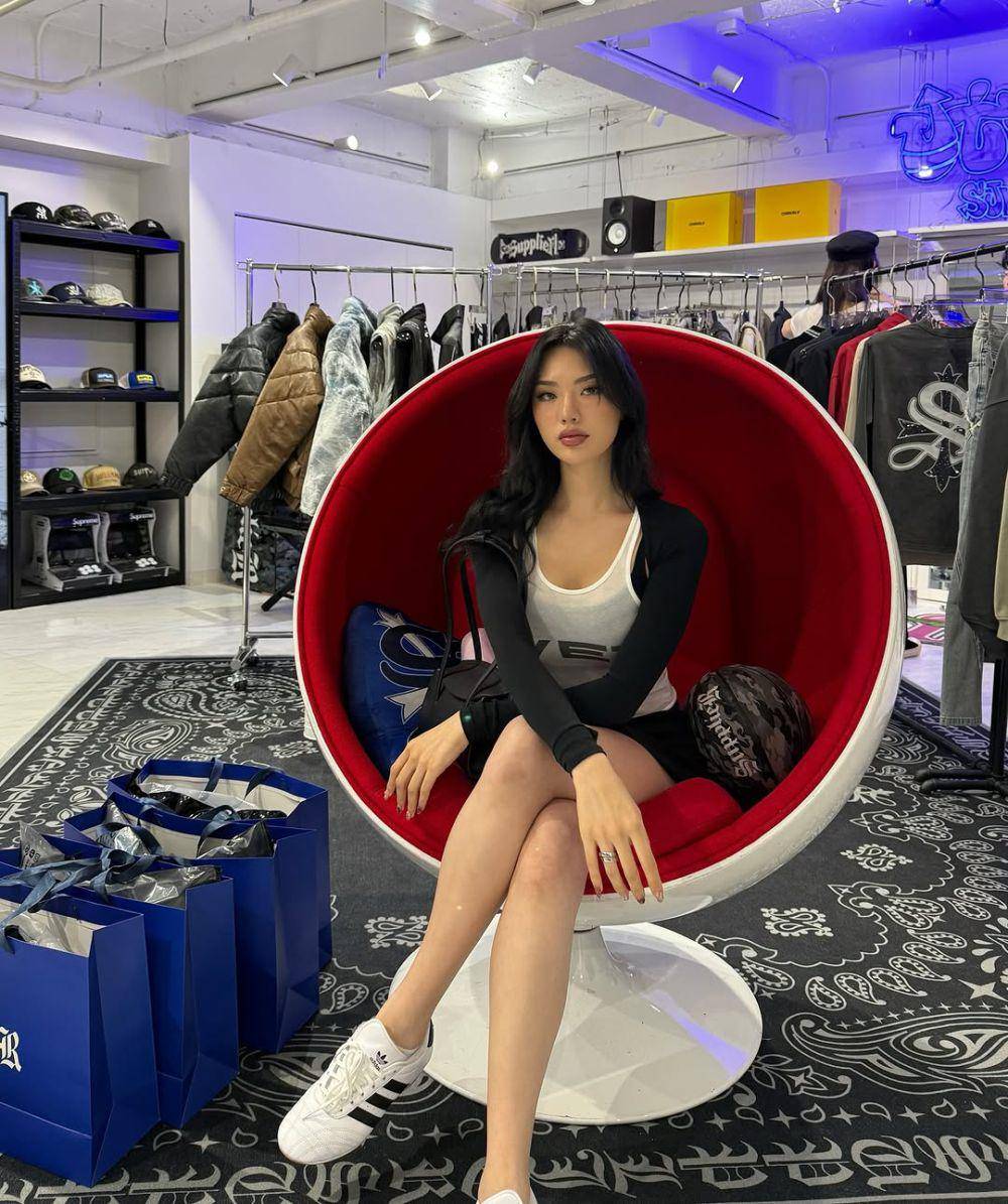 Amberly Yang (instagram.com/bbyambi)