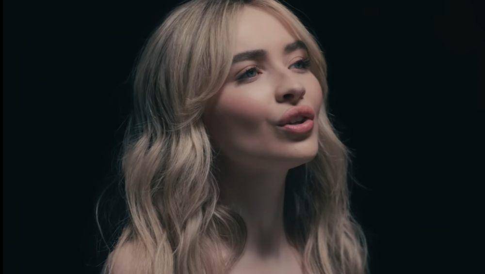 drama percintaan Sabrina Carpenter (youtube.com/@sabrinacarpenter)