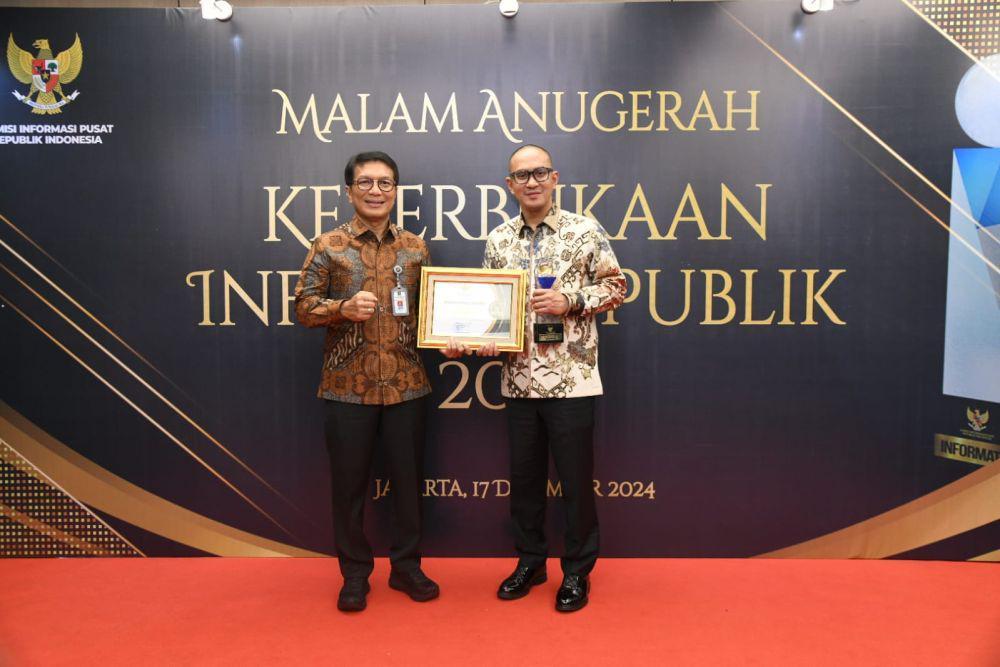 Kemenkum Raih Terbaik Ke-3 Anugerah Keterbukaan Informasi Publik 2024
