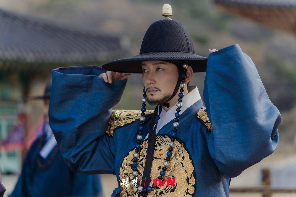 cuplikan The Queen Who Crowns (dok. TVN/The Queen of Crowns)