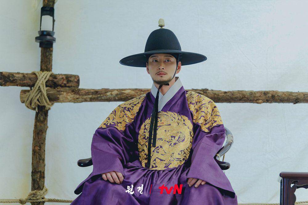 cuplikan The Queen Who Crowns (dok. TVN/The Queen of Crowns)