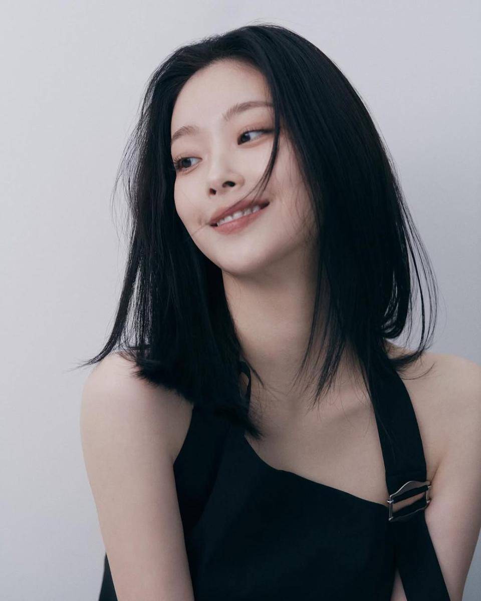 Choi Hee Jin (instagram.com/heee_jjinn)