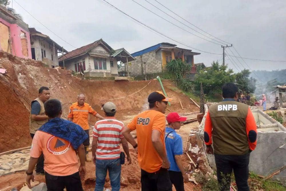 Longsor dan bencana di Lebak (ANTARA/BPBD Lebak)
