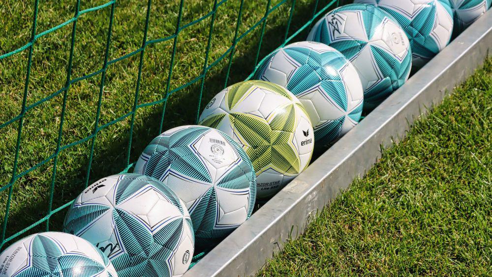 3 Pemain Afrika yang Memperkuat FC Twente pada 2024/2025