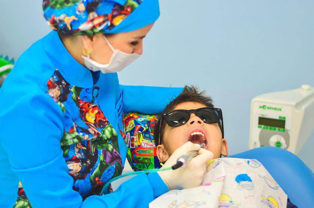 Kapan Sebaiknya Kita Periksa Gigi ke Dokter Gigi?