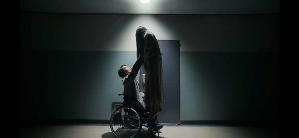 Kenapa Lee Ji Young Jadi Hantu di Ending Drakor Light Shop?