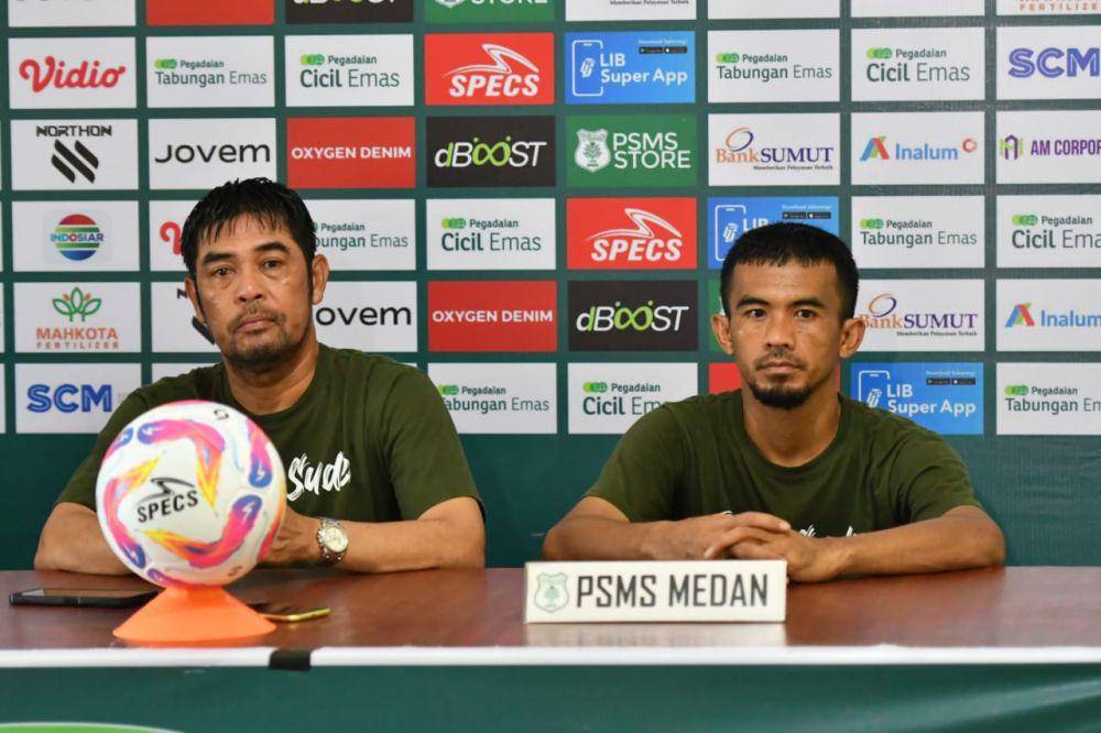 Pelatih PSMS Nil Maizar dan gelandang Aidun Sastra (dok.PSMS)