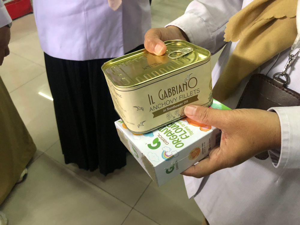 Toko di Padang Kepergok Jual Produk Kedaluwarsa dan Tanpa Izin BPOM