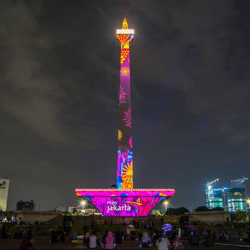 illustrasi monas di malam hari (instagram.com/dyrusdiyan)