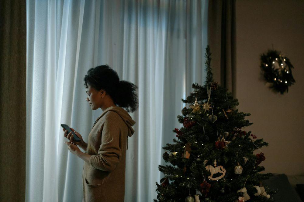 7 Kegiatan yang Bisa Dilakukan saat Rayakan Natal Sendirian