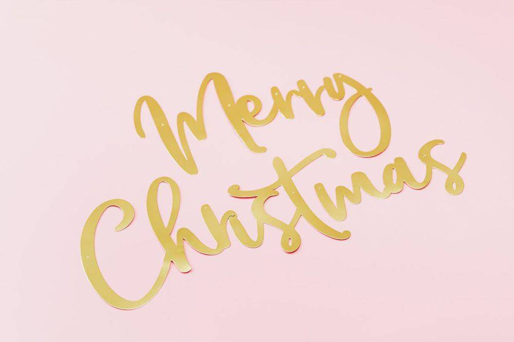 ilustrasi spanduk Natal 2024 (pexels.com/Kaboompics.com)