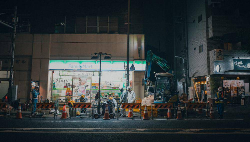 ilustrasi karoshi (unsplash.com/Chris Yang)