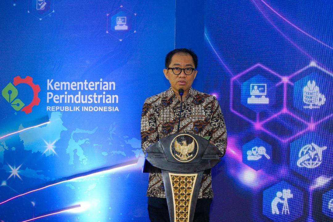 Wakil Menteri Perindustrian Faisol Riza memberikan sambutan pada acara Launching Roadmap Pengembangan Jasa Industri di Gedung Kementerian Perindustrian, Selasa (17/12). (Dok. Kemenperin)