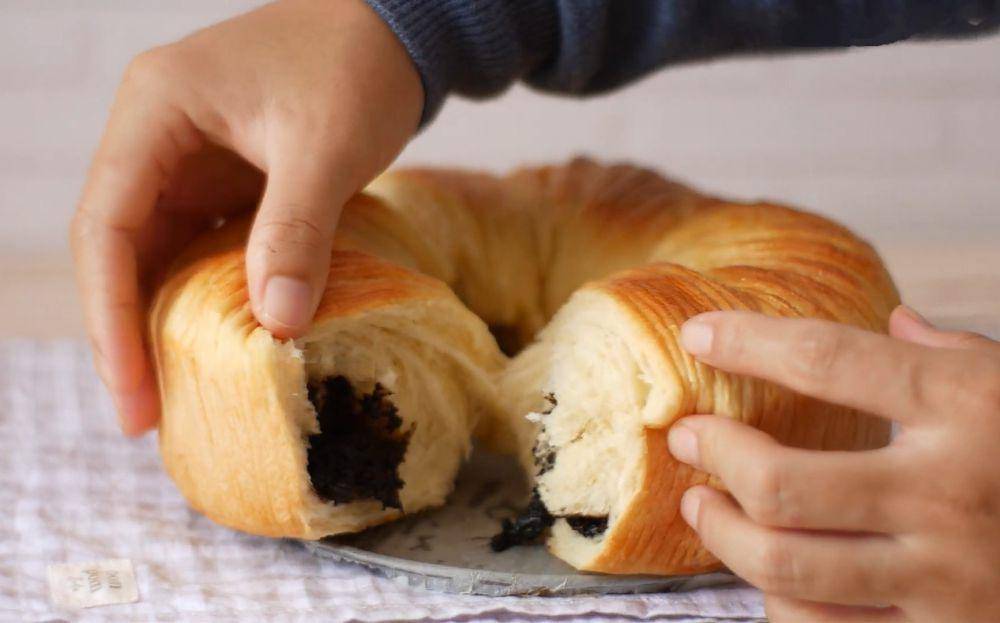 ilustrasi wool roll bread (YouTube.com/dapurumi)