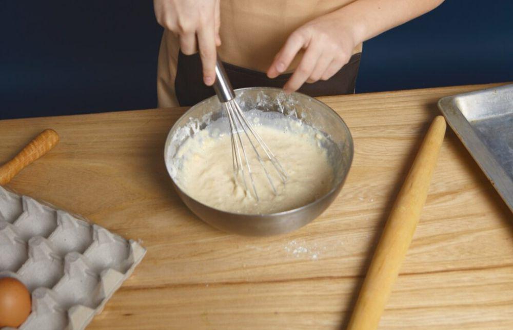 Resep Adonan Bolu Kukus Mekar yang Lembut dan Wangi
