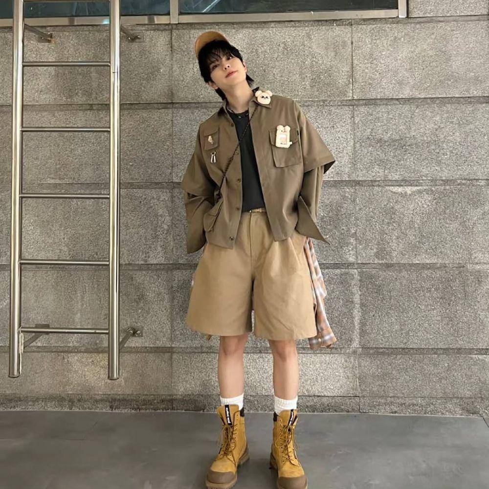 outfit layering ala Seungmin Stray Kids (instagram.com/miniverse.___)