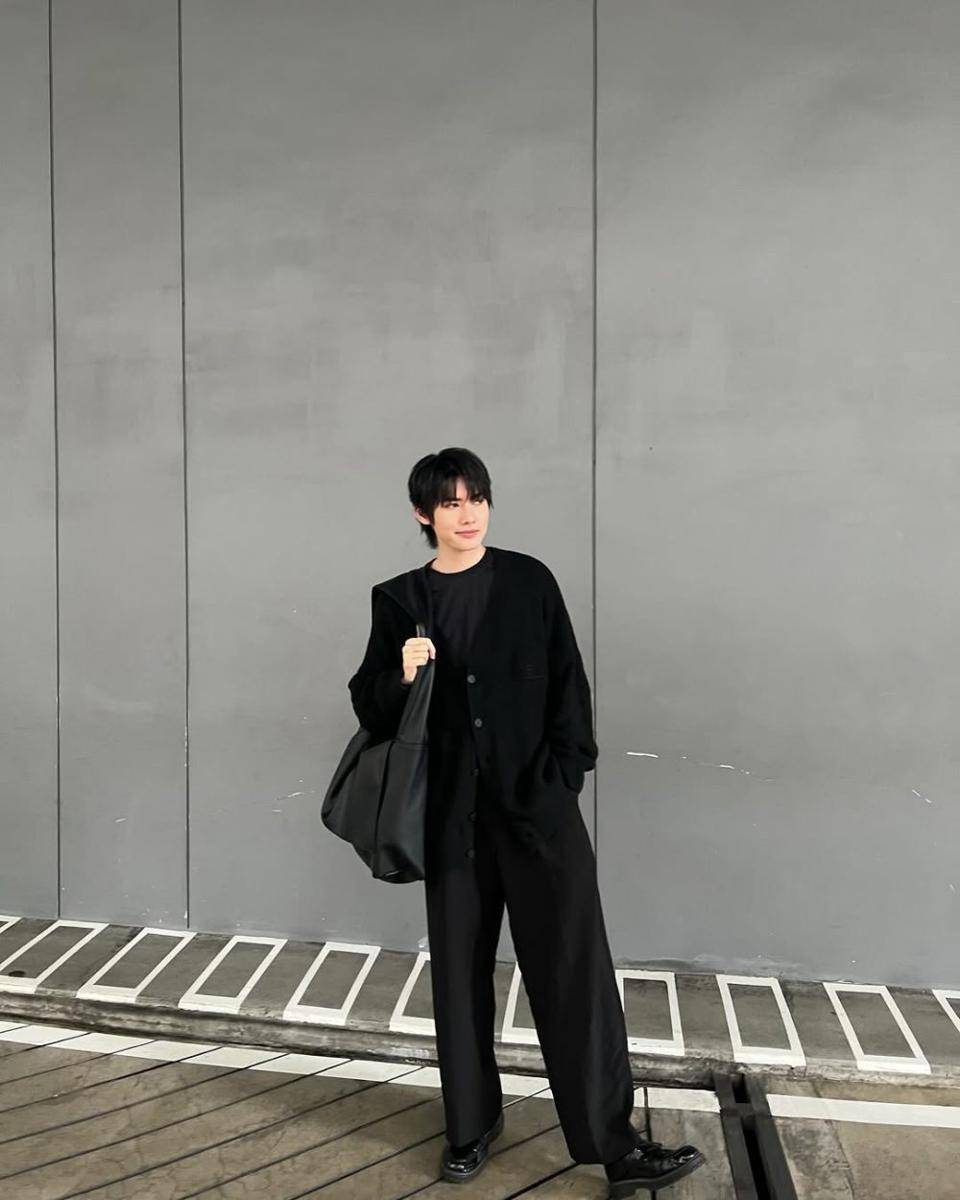 outfit hangout ala Topten Supakorn (instagram.com/topten.ss)