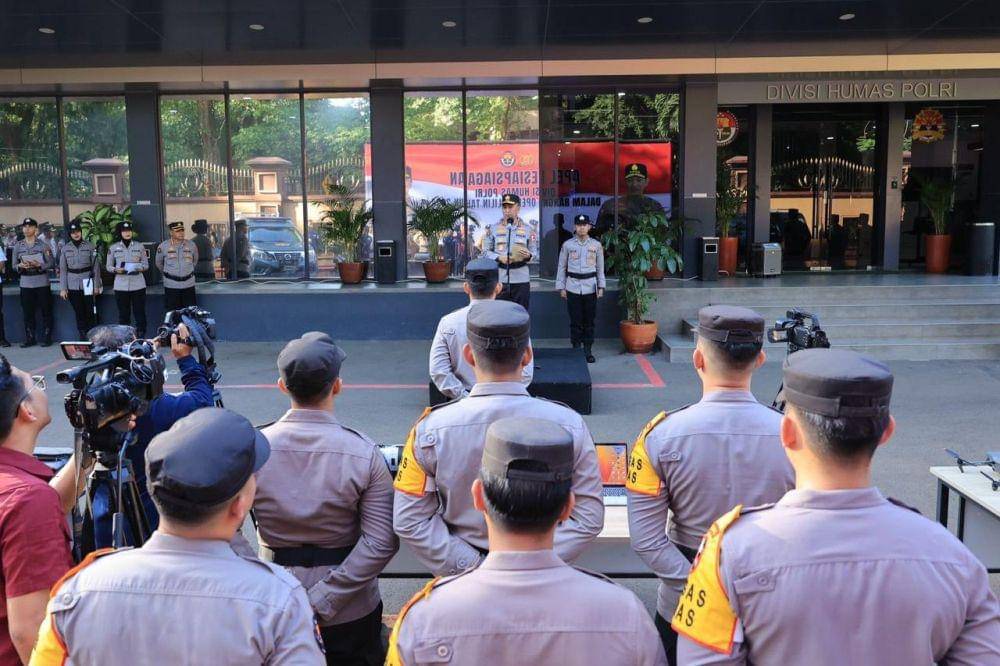 Apel Kesiapsiagaan Divhumas Polri dalam rangka persiapan Ops Lilin 2024, Rabu (18/12/2024). (dok. Humas Polri)
