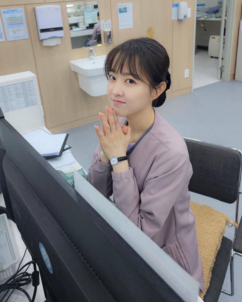 di balik layar drama Light Shop (instagram.com/boyoung0212_official)