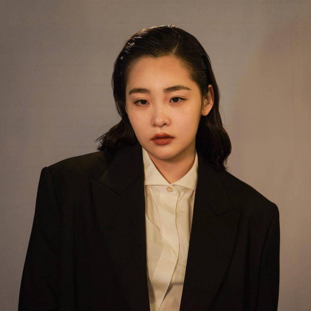 Kim Min Ha (instagram.com/noon_company)