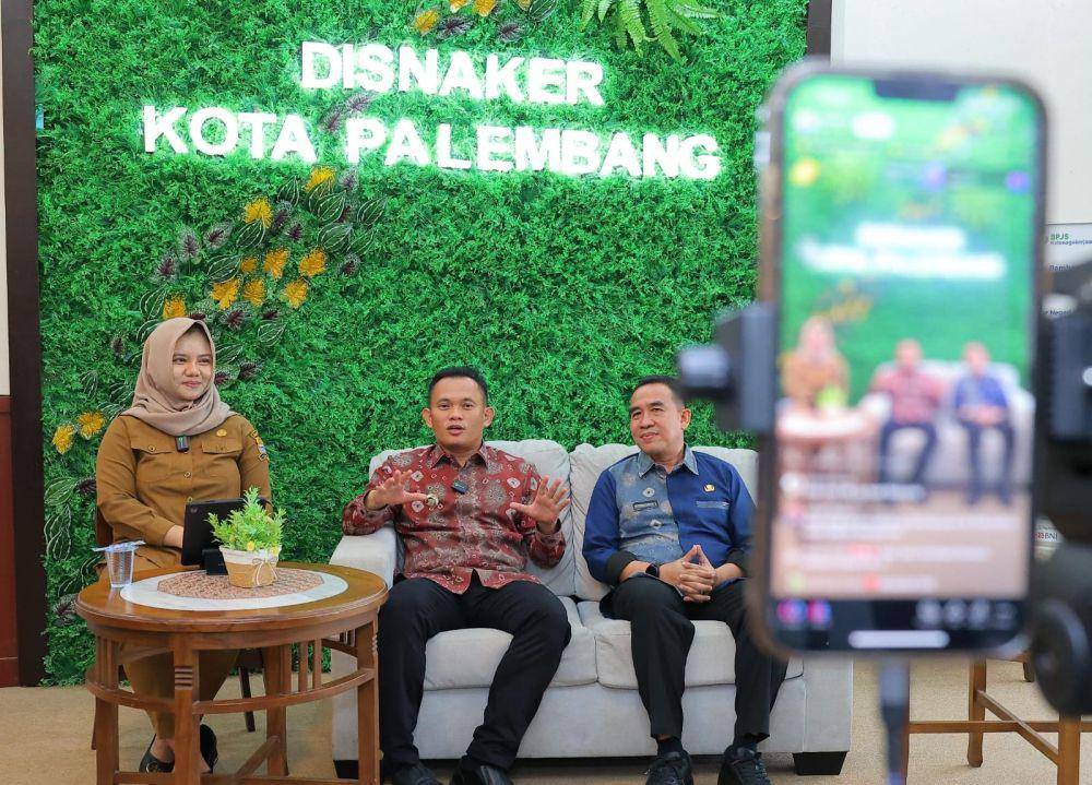 Live TikTok @adogawepalembang (Dok. Kominfo Palembang)
