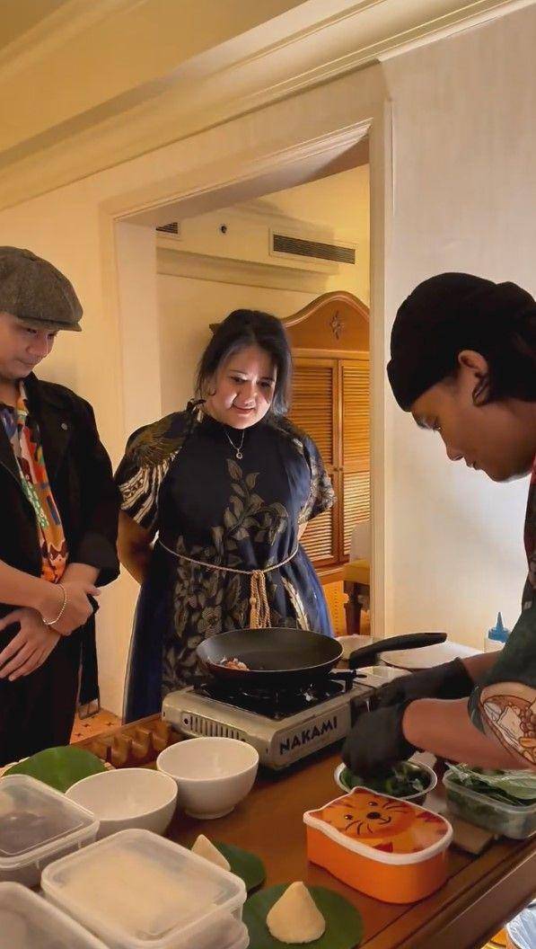 momen Putri Habibie dilamar (instagram.com/putrihabibie)