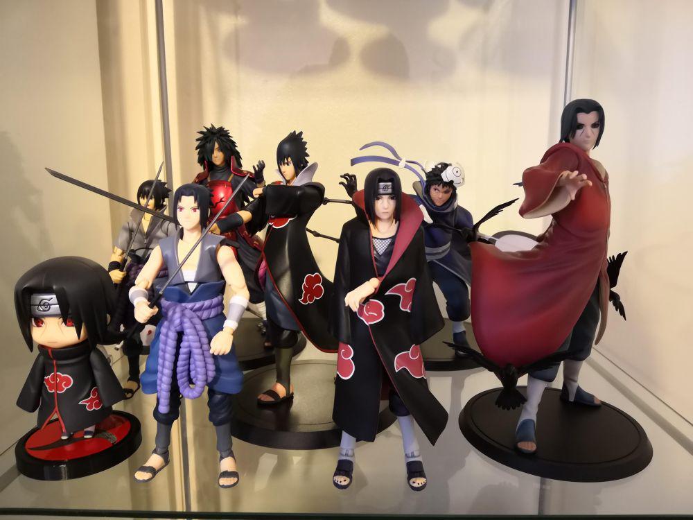 8 Koleksi Khusus Klan Uchiha, Figur Sasuke dan Itachi Bertebaran!