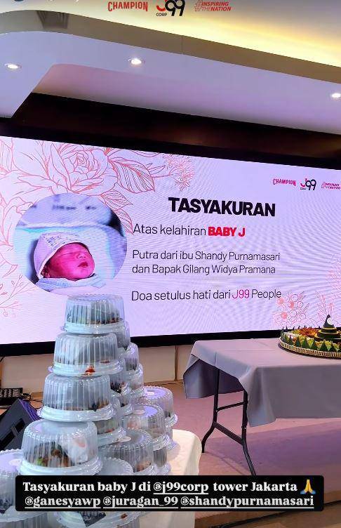 syukuran kelahiran putra Juragan 99 (Instagram.com/juragan_99)