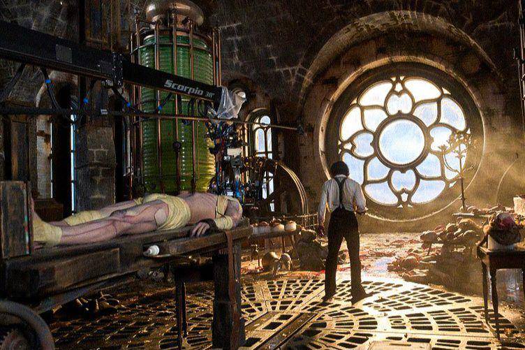 BTS film Frankenstein. (dok. Netflix/Frankenstein)