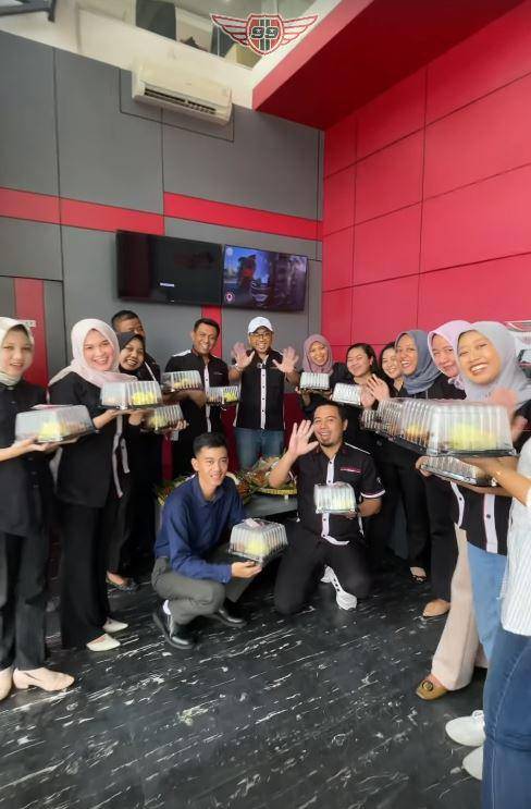 syukuran kelahiran putra Juragan 99 (Instagram.com/juragan_99)