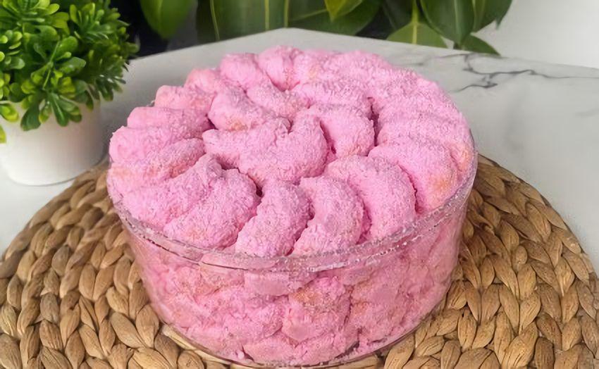 Resep Putri Salju Stroberi yang Manis untuk Meriahkan Natal