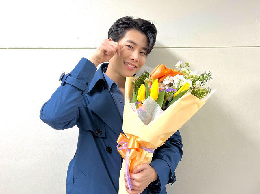 MJ ASTRO Perpanjang Kontrak dengan Fantagio, Gabung 3 Member Lain