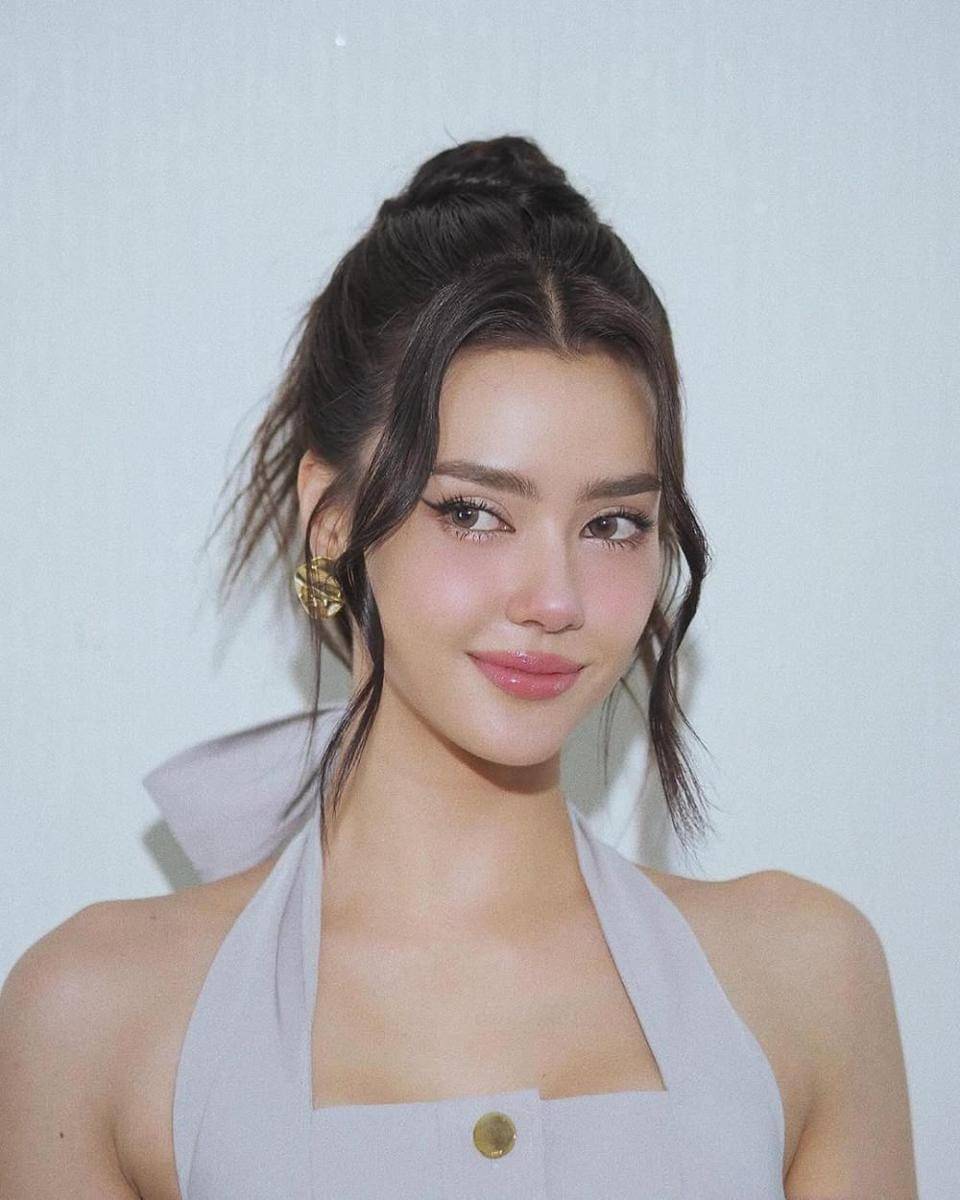 potret ide gaya rambut ala Amanda Obdam