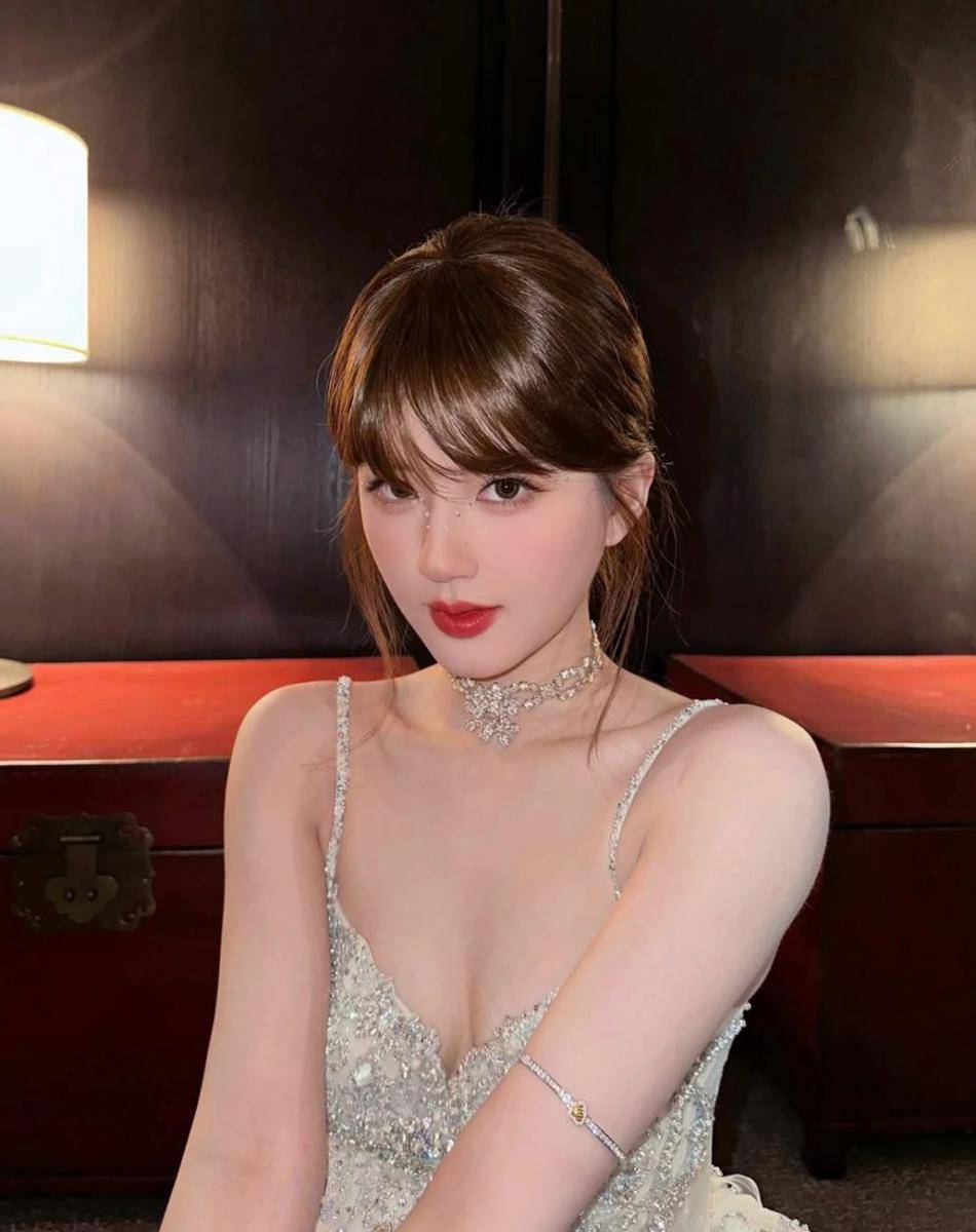 potret ide gaya rambut ala Zhao Lusi (instagram.com/zhaolusi_official)