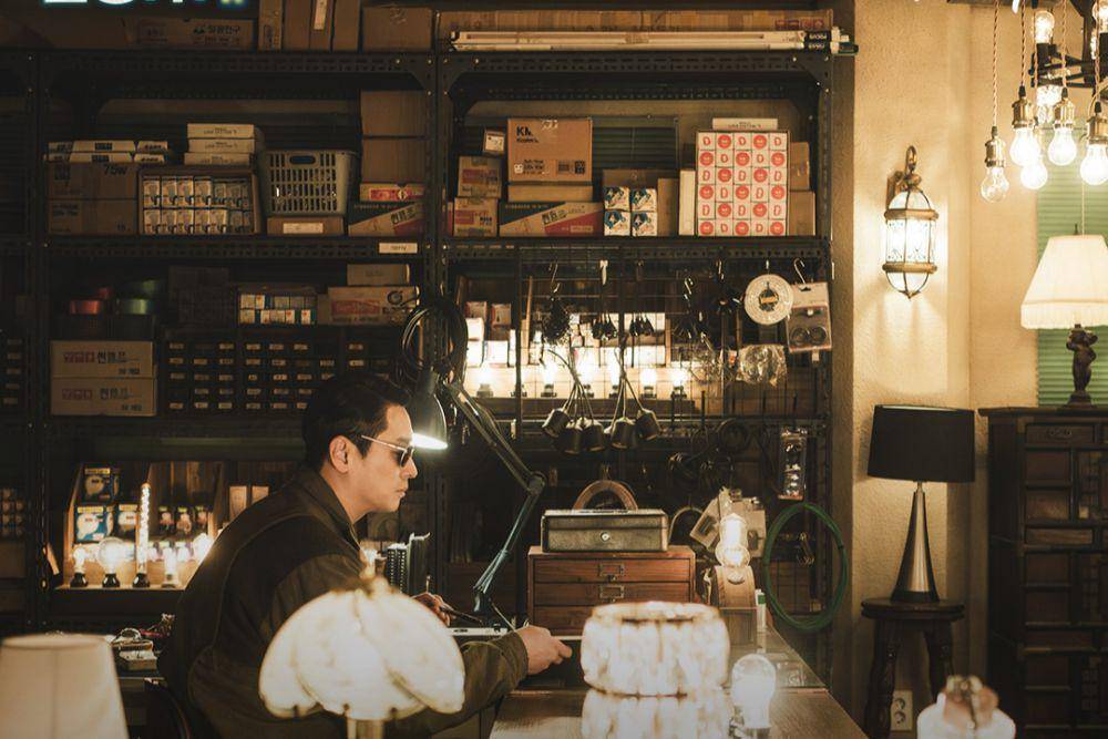 still cut drama Light Shop (instagram.com/disneypluskr)