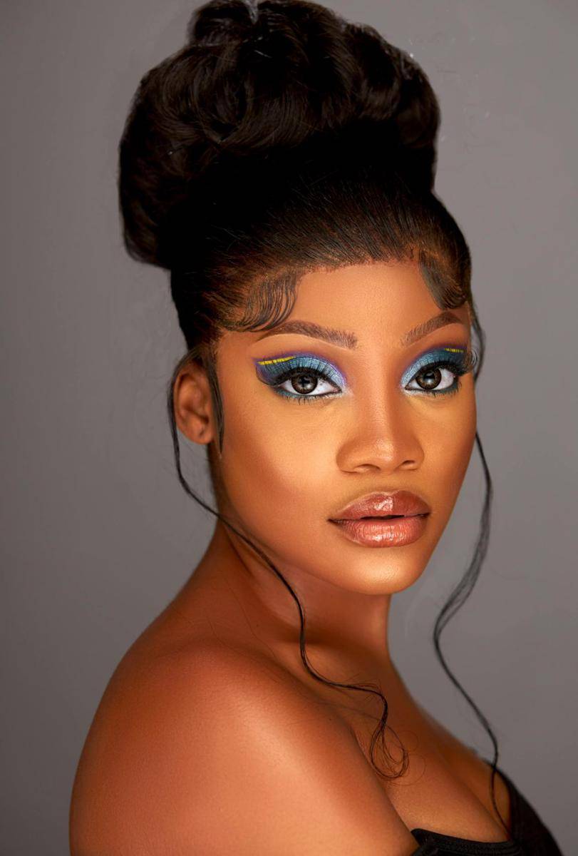 ilustrasi makeup glamor (pexels.com/Olasupo John)