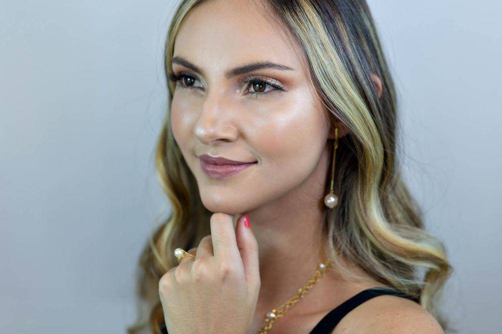 ilustrasi makeup satin (pexels.com/Laura Villela | Brasil)